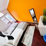 Hostel Amazing In Centre Of Lisbon, Location