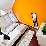 Hostel Amazing In Centre Of Lisbon, Location